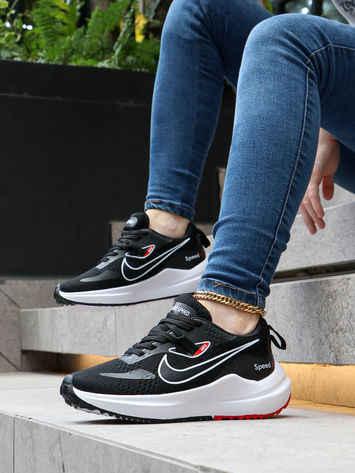 Nike Speed 713